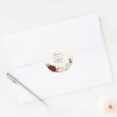 Romantische Deep Red Rose Bloemen Winter Huwelijk Ronde Sticker (Envelop)