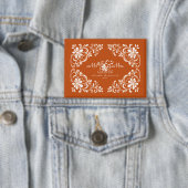 Romantische donkeroranje Mr & Mrs trouwspeld knop Button (Insitu)