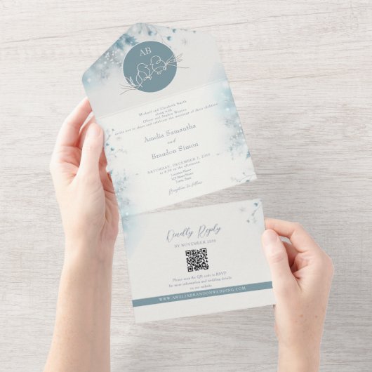 Romantische Dusty Blue Winter Wedding All In One Uitnodiging (Afscheurbaar)
