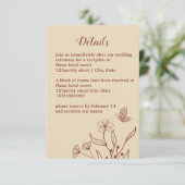 Romantische elegante terracotta bloemenbruiloft informatiekaartje (Staand voorkant)