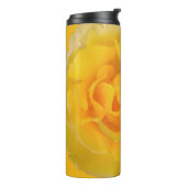 Romantische gele rozendruppels thermosbeker (Gedraaid links)