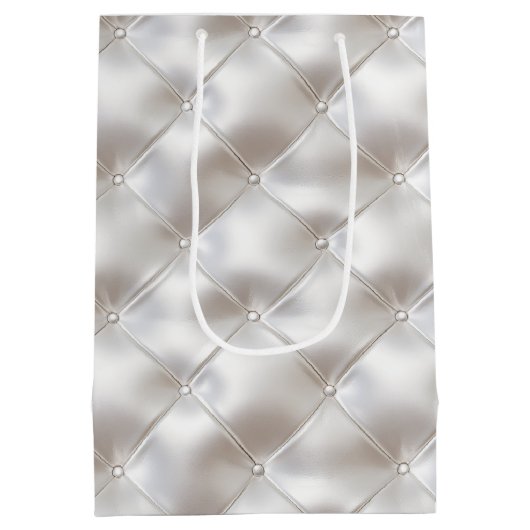 Romantische Glam White Faux Leather Wedding Medium Cadeauzakje (Achterkant)