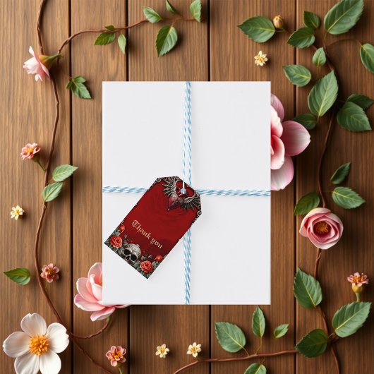 Romantische gotische iconen: hart, roos, schedel. cadeaulabel