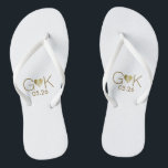 Romantische gouden liefde harten met initialen bru teenslippers<br><div class="desc">Voor een huwelijksfeest,  een romantisch ontwerp van een grafisch faux golden hart met hun initialen...  om troost en gemak te bieden aan al uw huwelijksplanningsevenementen...  ideaal om na de bruiloft te worden draag</div>