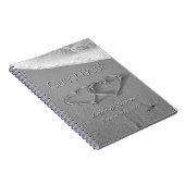 Romantische harten in het zandstrandtrouwgastenboe notitieboek (Rechterzijde)