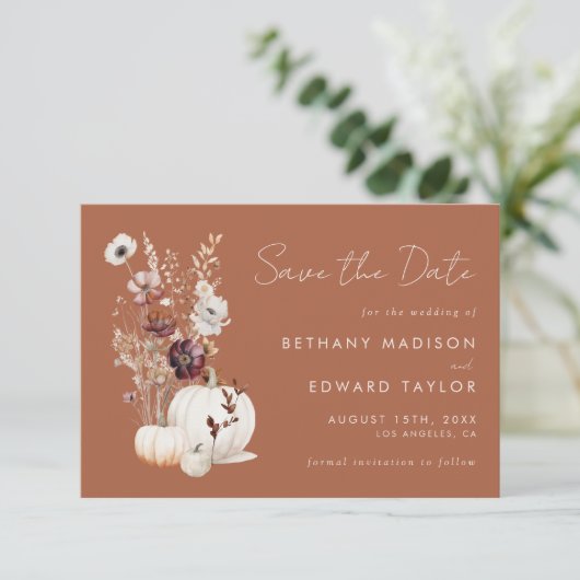 Romantische Herfst Terracotta Wildflower Wedding Save The Date (Staand voorkant)