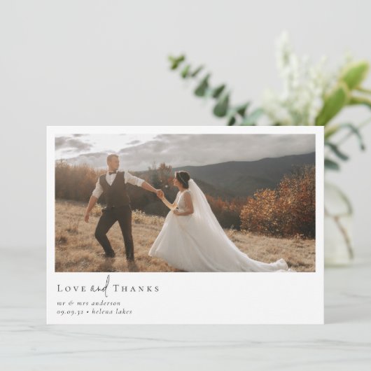 Romantische kalligrafie script foto bruiloft bedankkaart (Staand voorkant)