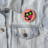 Romantische kat knuffelend rood kuthart ronde button 5,7 cm (In situ)
