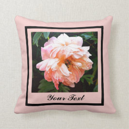 Romantische lente pioen in Bord perzik gepersonali Kussen