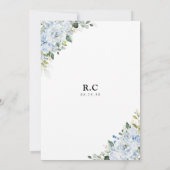 Romantische lichtblauwe bloemrijke bruidsuitnodigi kaart (Achterkant)