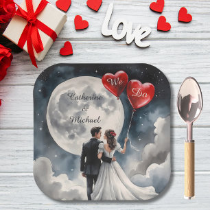 Romantische liefde op wolk negen sprookjeshuwelijk papieren bordje