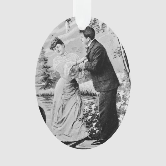Romantische  liefhebbers op een bootje ornament (voorkant)