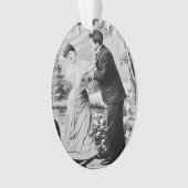 Romantische  liefhebbers op een bootje ornament (voorkant)