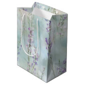 Romantische paarse bloemrijke bruiloft bruidsfeest medium cadeauzakje (Achterkant Gekanteld)