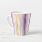 Romantische Paarse Crème Iris Stripes Vrijgezellen Latte Mok (Linkerhoek)