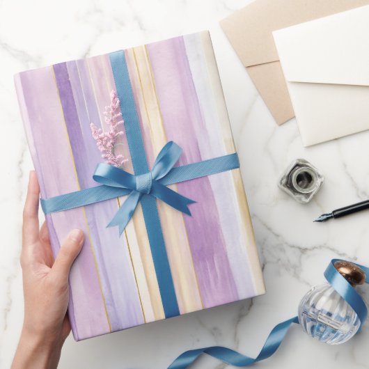 Romantische paarse roomkleurige iris strepen bruid cadeaupapier (Geschenken)