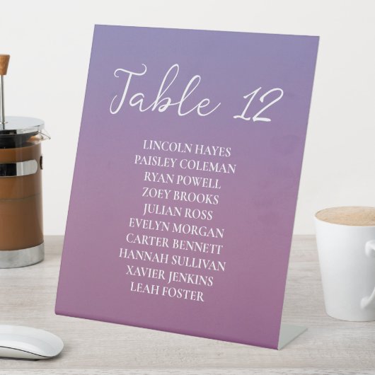 Romantische paarse zonsondergang besneeuwde bergen reclamebord met voetstuk (Insitu)