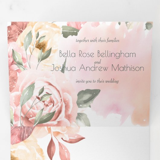 Romantische perzikrozen bloemstuk drieluik aankondiging (Binnenzijde eerst)