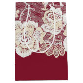 Romantische rode crème witte kant bloemenbruiloft medium cadeauzakje (Voorkant)