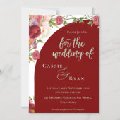 Romantische rode perzik bloemenboog bruiloft uitno magnetische uitnodiging (Voorkant)