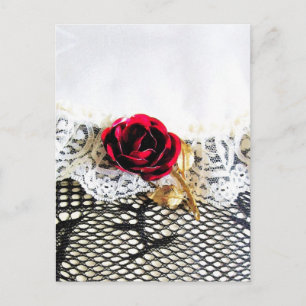 Romantische rode roos en witte kant briefkaart