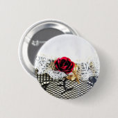 Romantische rode roos en witte kant ronde button 5,7 cm (Voorkant /achterkant)