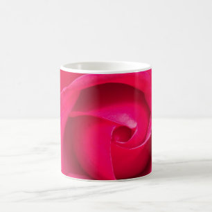 Romantische rode roze roos koffiemok