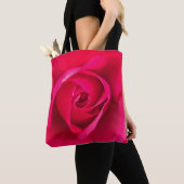 Romantische Rode Roze Roos v2 Tote Bag (Dichtbij)