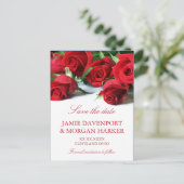 Romantische Rode Rozen Bruiloft Save the Date Aankondigingskaart (Staand voorkant)