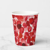 Romantische rode rozenblaadjes bloemige trouwdag papieren bekers (Achterkant)