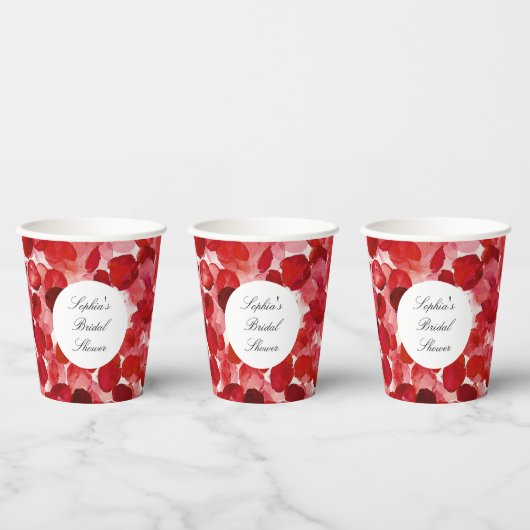 Romantische rode rozenblaadjes bloemige trouwdag papieren bekers (Multi)