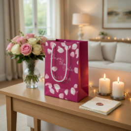 Romantische Roze Bloemblaadjes Bewaar de Datum Tro Medium Cadeauzakje