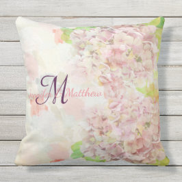 Romantische roze Hydrangea & aangepast monogram /  Buitenkussen