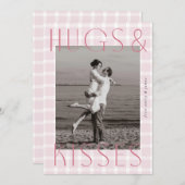 Romantische roze plaid met grote knuffels & kusjes feestdagenkaart (Voorkant / Achterkant)