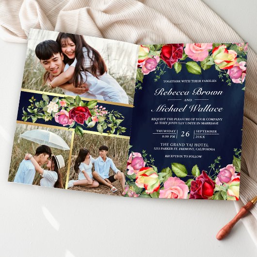 Romantische Roze Rode Rozen QR Code Marineblauwe T
