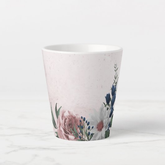 Romantische roze witte marine bloemen groen latte mok (Voorkant)