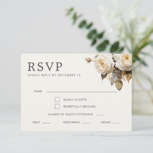 Romantische  Rozen bruiloft RSVP Kaartje (Staand voorkant)