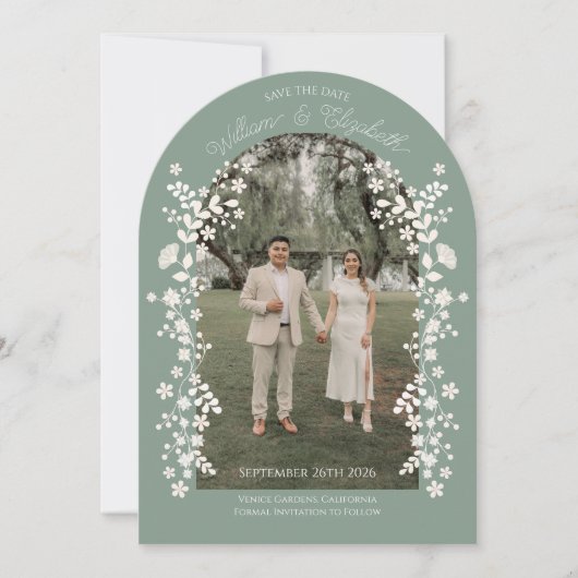 Romantische Sage Green Floral Arch Save the Date Kaart (Voorkant)