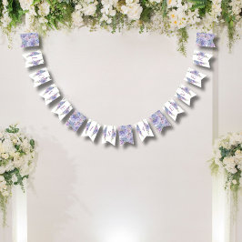 Romantische stoffige blauwe en lila hydrangea's br vlaggetjes