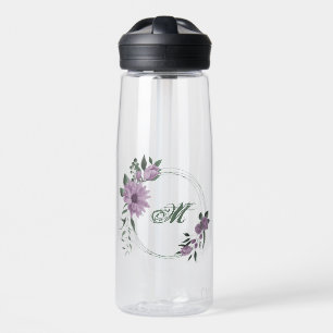 romantische stoffige paarse bloemen groen waterfles