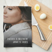 Romantische trouwfoto, liefde, namen & datum theedoek (Quarter Fold)