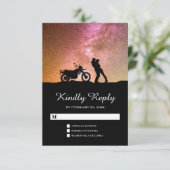 Romantische Twilight Galaxy Paar bruiloft RSVP Kaartje (Staand voorkant)