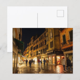 Romantische Venetiaanse straat 's nachts Briefkaart