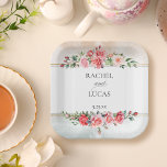 Romantische Waterverf Roze Rozen Papieren Bordje<br><div class="desc">Heerlijk cluster van elegante waterverf blush roze rozen en bladeren op een subtiele pastel waterverf achtergrond,  goudrander label en bewerkbare tekstvelden.</div>