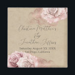 Romantische Waterverf Rozen Rustic Glam Wedding Magneet<br><div class="desc">Deze aangepaste keepomwille magnet heeft een bijtend glam bruiloft thema,  met een versleten parketpapierstijl achtergrond en waterverf rozen met glitter accenten. De achtergrond is een  ontwerp van het verrijkingspapier. Romantische zwarte rozen zijn afgebeeld met inktpatronen en faux roos goudglitteraccenten.</div>