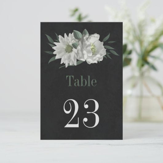 romantische witte bloemen zwart tafelnummer (Staand voorkant)