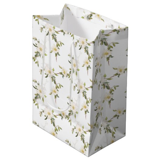 Romantische witte bloemenbruiloft medium cadeauzakje (Voorkant Gekanteld)
