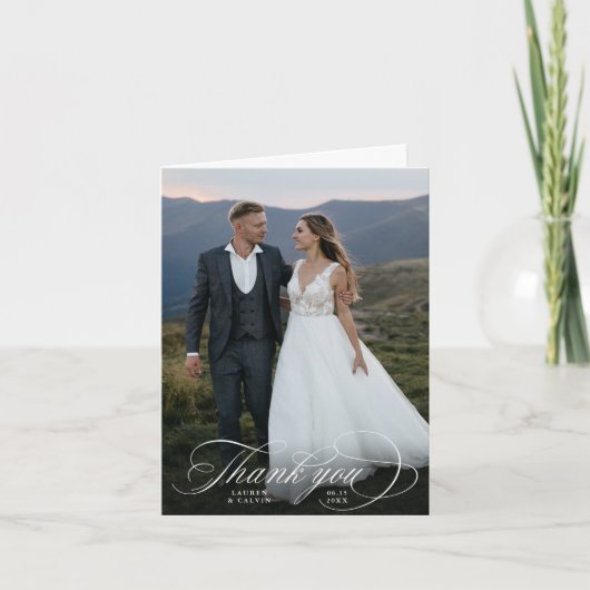 Romantische witte kalligrafie bruiloft foto gevouw bedankkaart (Voorkant)