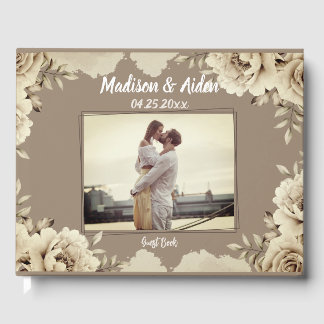 Romantische witte rustieke rozen trouwfoto gastenboek