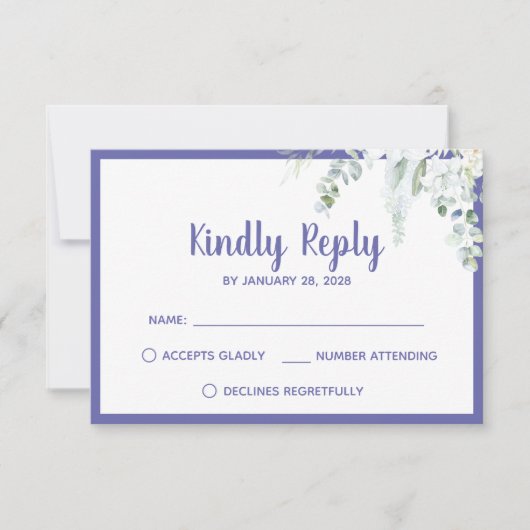Romantische witte zachte bloem paarse bruiloft RSVP kaartje (Voorkant)